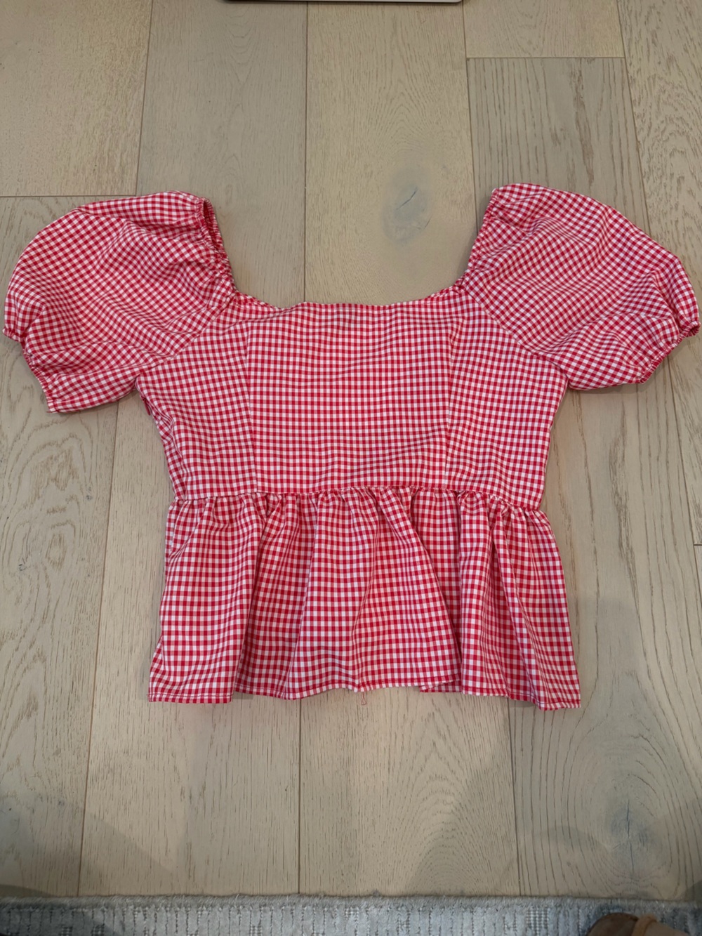 SHEIN Red and White Gingham Puff Sleeve Top